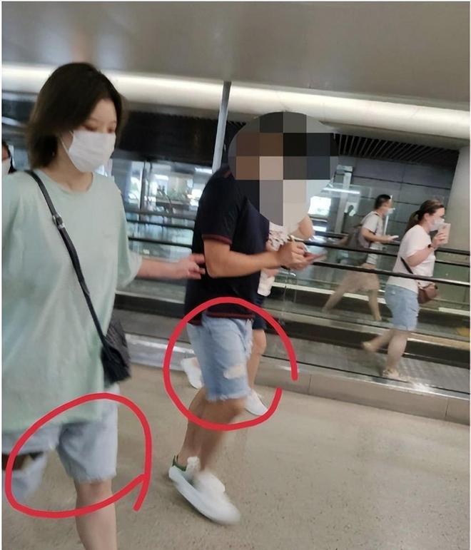 婚！更多细节被扒女方当年被对方用脚踩脸long88龙8国际曝刘诗诗吴奇隆已离(图9)